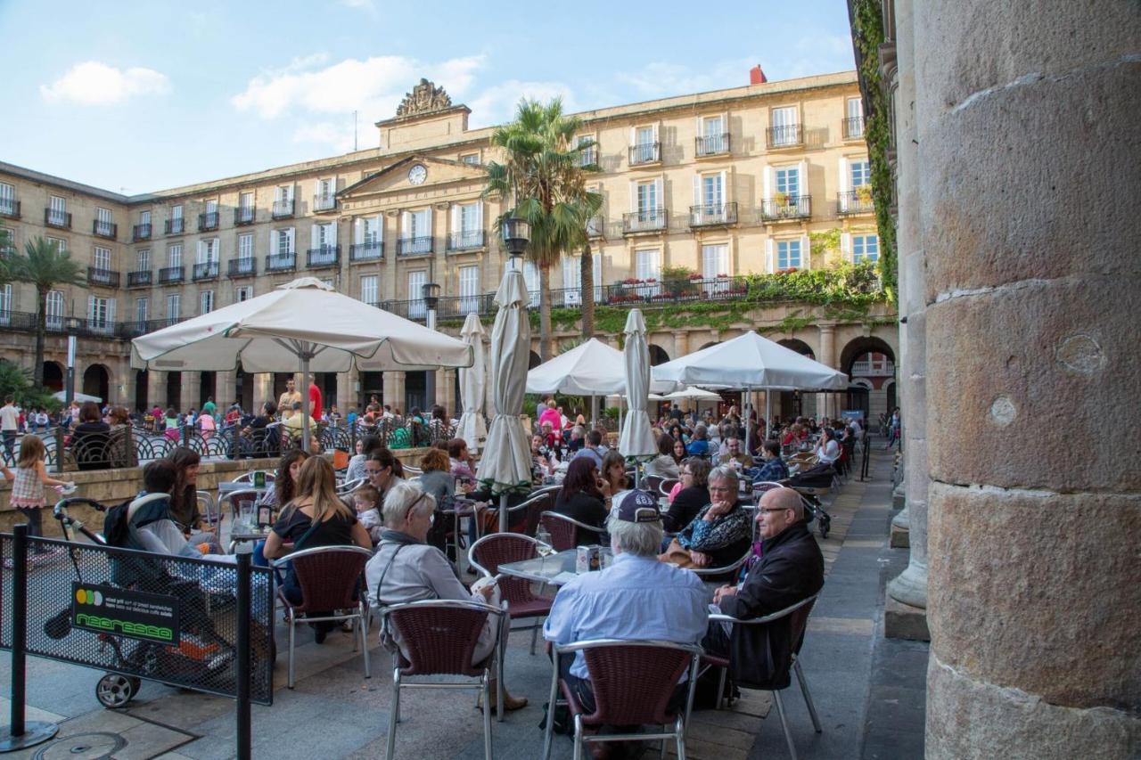 Plaza Nueva Habitaciones Bilbao Zewnętrze zdjęcie